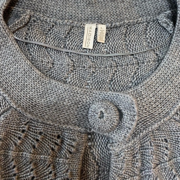 Madison sweater cardigan gray size large - Picture 8 of 8